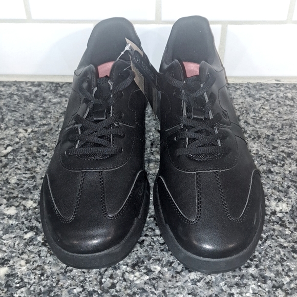 Shoes For Crews Black Slip & Oil Resistant Shoes. Size 10.5 NWT - Picture 3 of 9